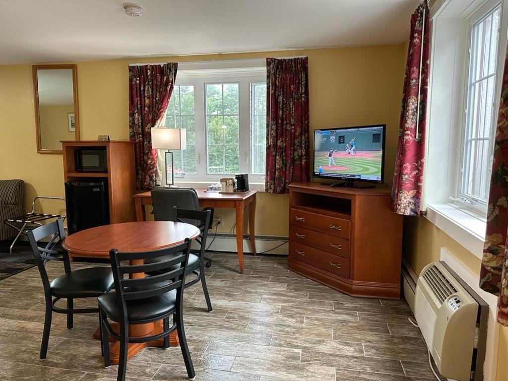 Swiss Chalets Village Inn North Conway Dış mekan fotoğraf